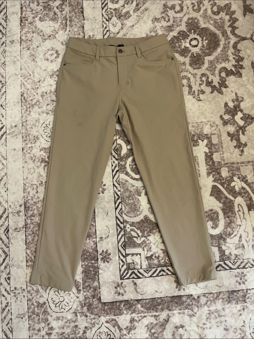 lululemon athletica Men's Khaki Stretch Pants
